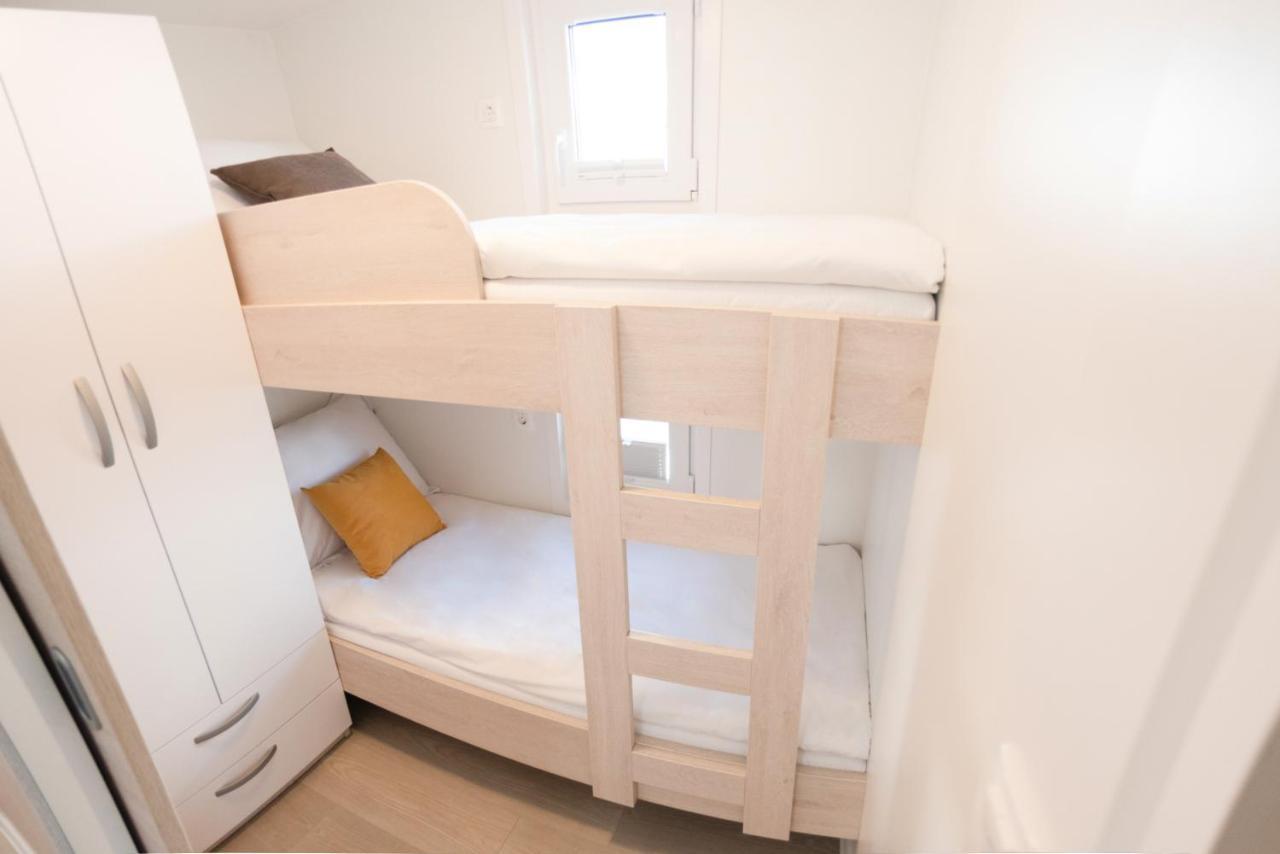 Adria Portoroz Luxury Houseboat Villa ภายนอก รูปภาพ