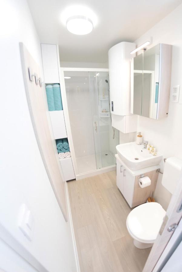 Adria Portoroz Luxury Houseboat Villa ภายนอก รูปภาพ
